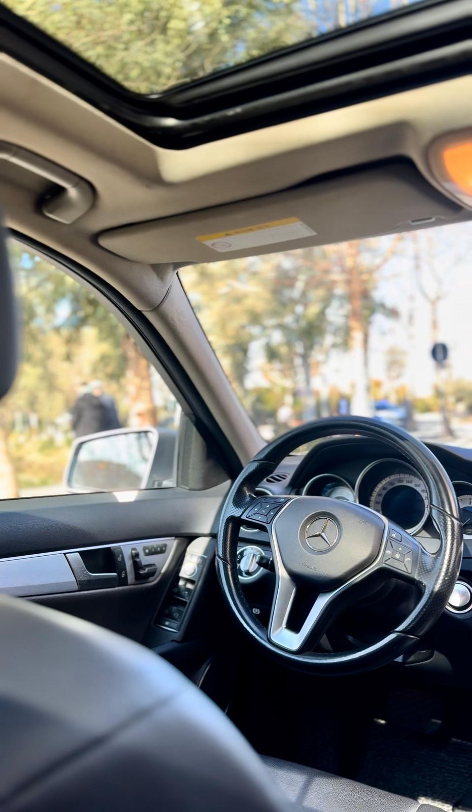 Benz c220 (1)