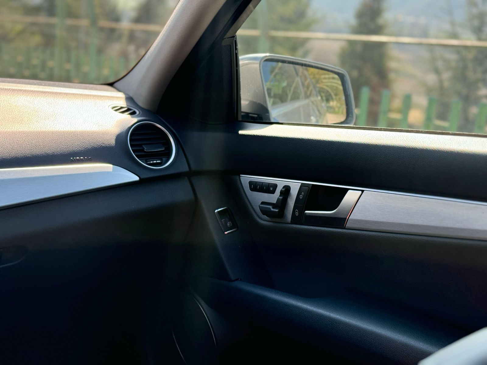Benz c220 (2)